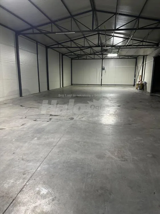 Oberenovac ,hala 250 veliki parking — 11