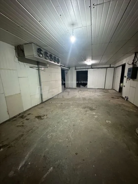 Oberenovac ,hala 250 veliki parking — 13
