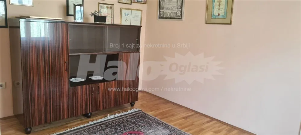 Obrenovac, centar, 2.5, namešten — 9