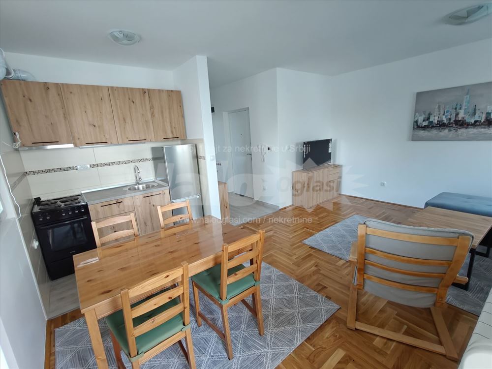 Odličan 2.0 Ledine, Njegoševa 43m2 +parking — 3