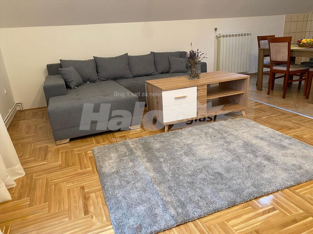 Odličan 2.0 nov, namešten-Stari Cerak — 2