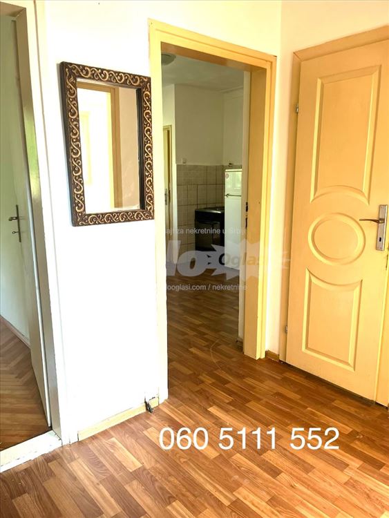 Odličan 2.5 stan (56m²) + 25m2 podrum ispod stana — 10