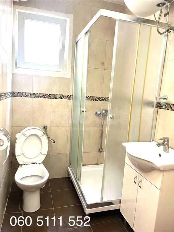 Odličan 2.5 stan (56m²) + 25m2 podrum ispod stana — 12
