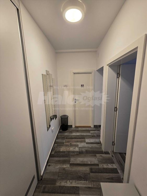 Odličan 2.5 stan za poslovni prostor - Novi BGD — 11