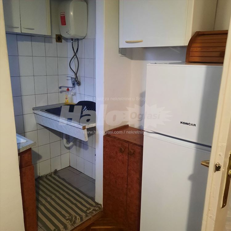 Odličan mali stan 1.5 , retko u ponudi — 4