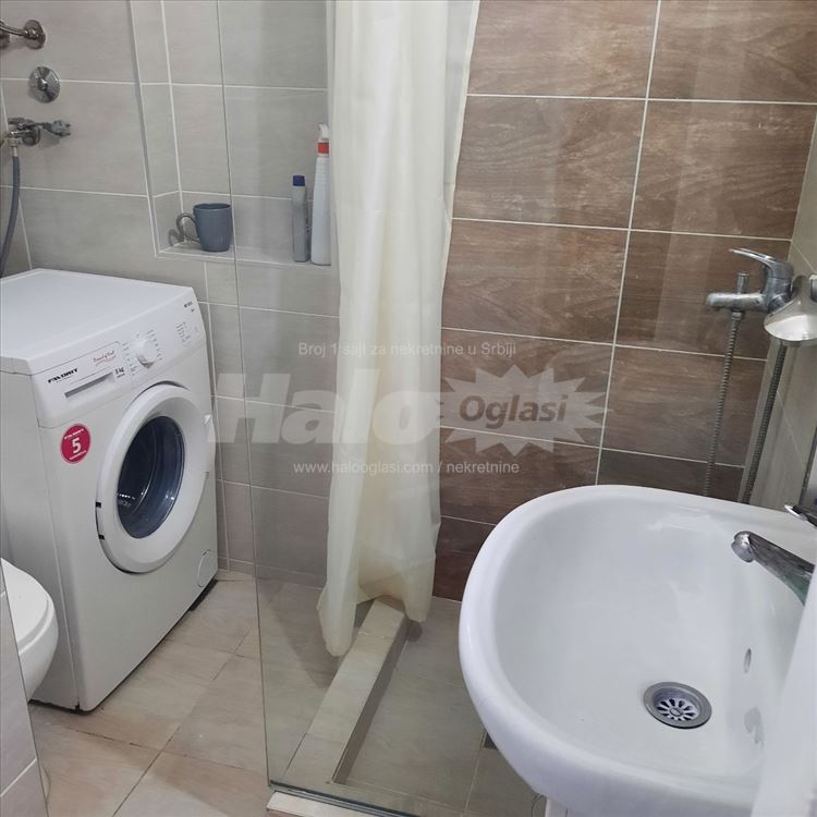 Odličan mali stan 1.5 , retko u ponudi — 9