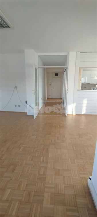 Odličan petosoban stan kod Arene — 3