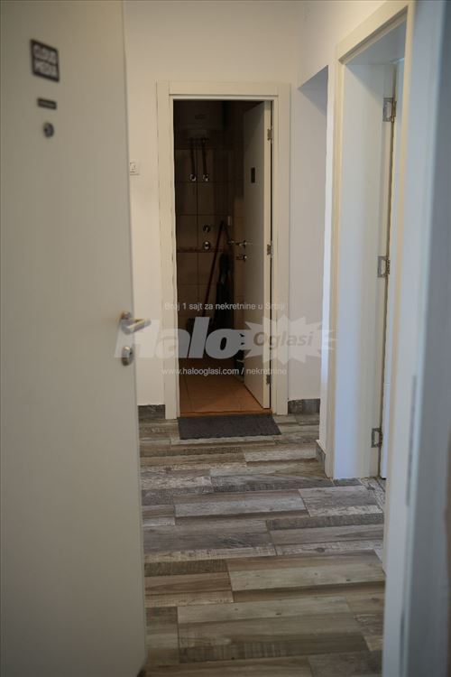 Odličan poslovni prostor u zgradi - Novi BGD — 15