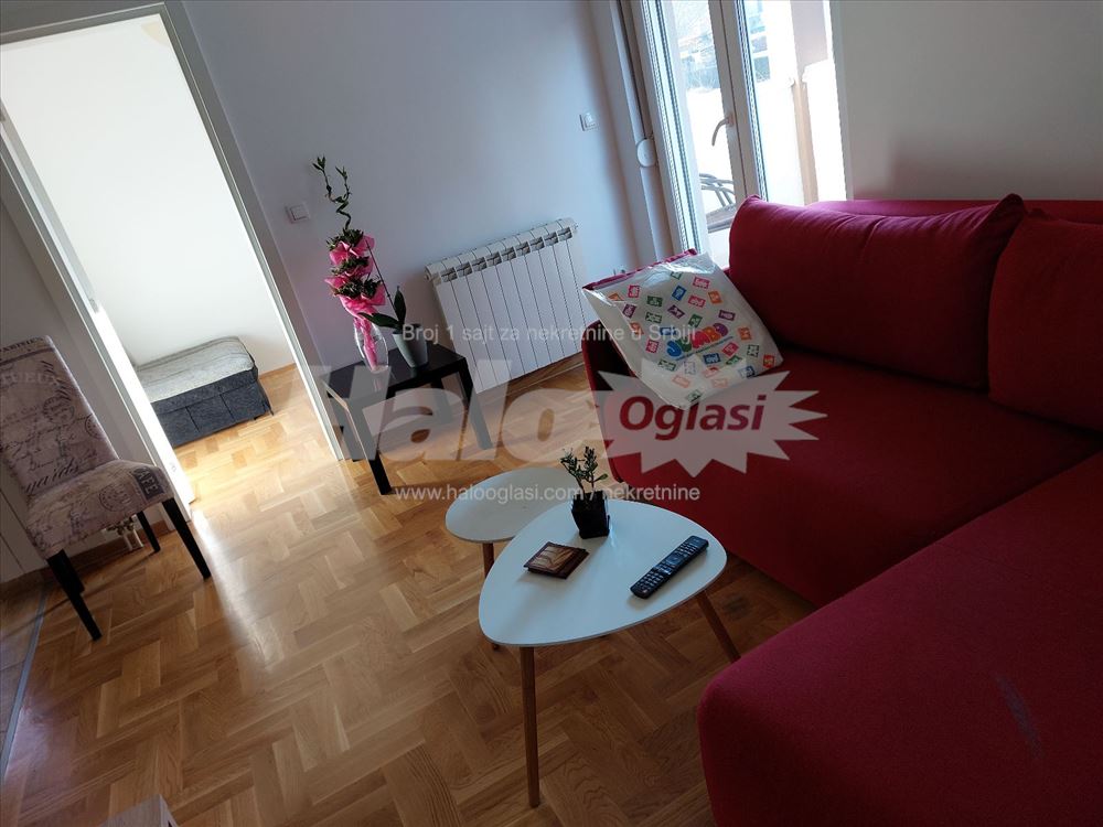 Odličan stan na Altini — 2
