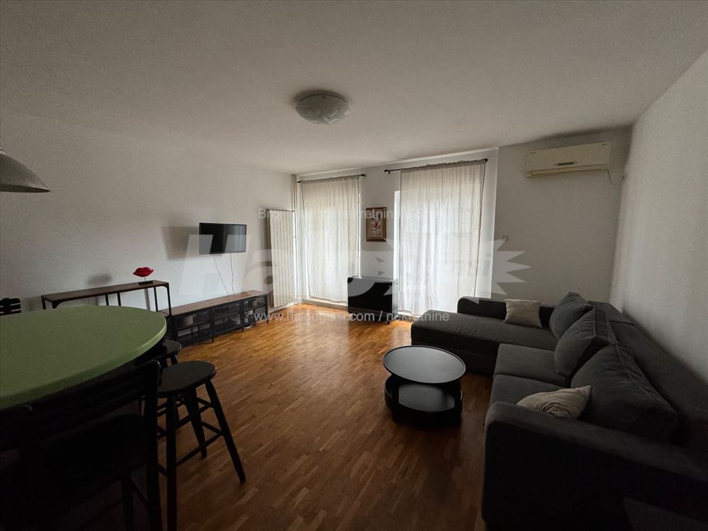 Odličan stan na Vračaru+garaža — 2