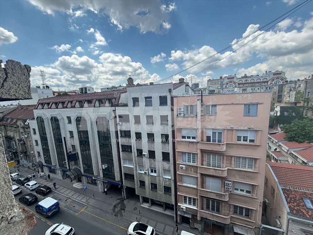 Odličan stan u centru - vlasnik - odmah useljiv — 5