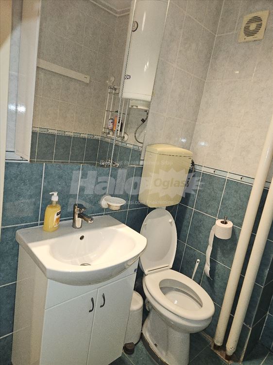Odličan stan u širem centru — 11