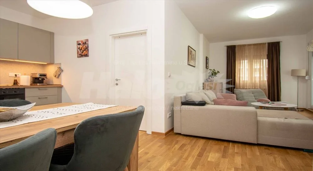 Odličan trosoban stan u Kneza Višeslava od 60m2 — 5