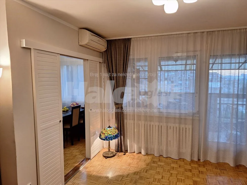 Odličan 2.0 stan, Blok 72, 63m2, adaptibilan u 2.5 — 3
