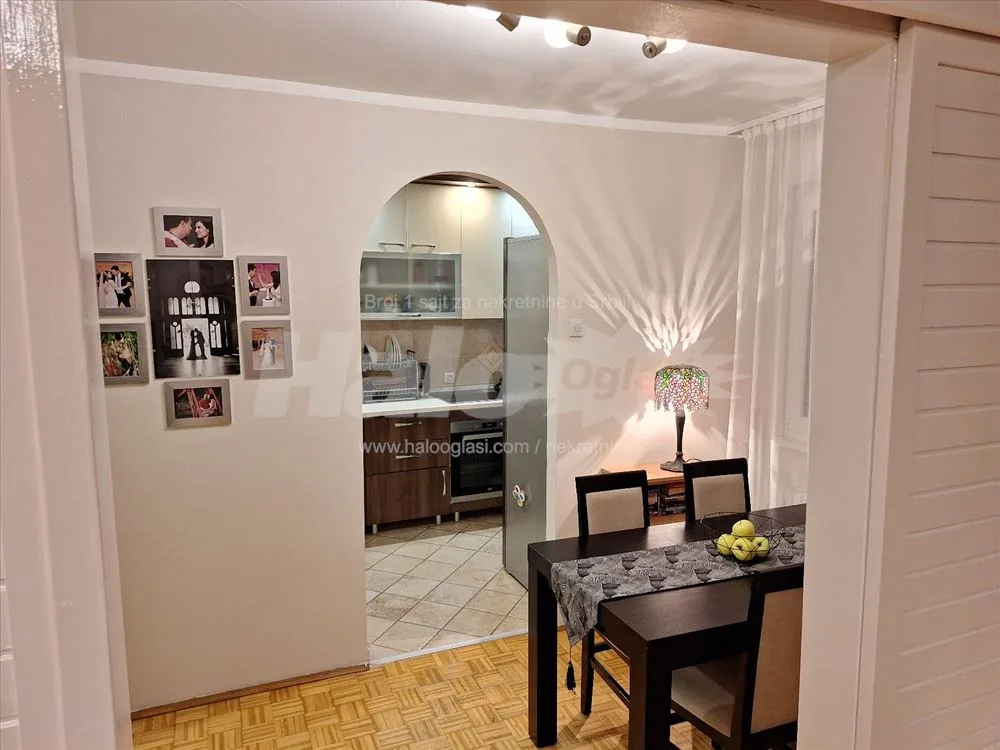 Odličan 2.0 stan, Blok 72, 63m2, adaptibilan u 2.5 — 4