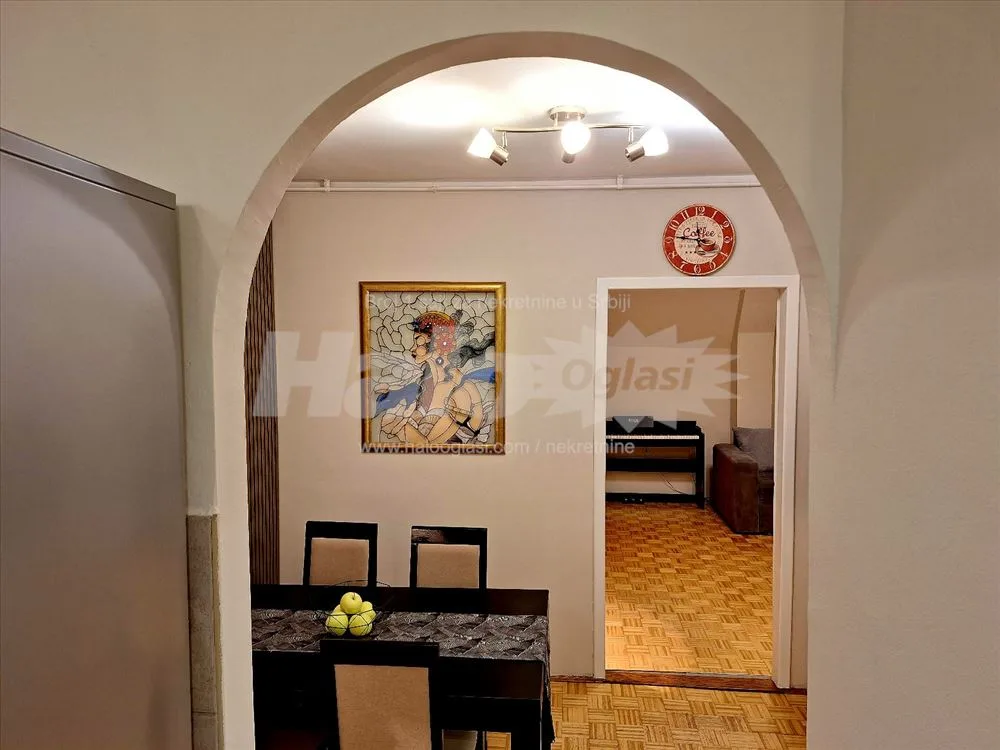 Odličan 2.0 stan, Blok 72, 63m2, adaptibilan u 2.5 — 5