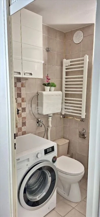 Odličan 2.0 stan, Blok 72, 63m2, adaptibilan u 2.5 — 11