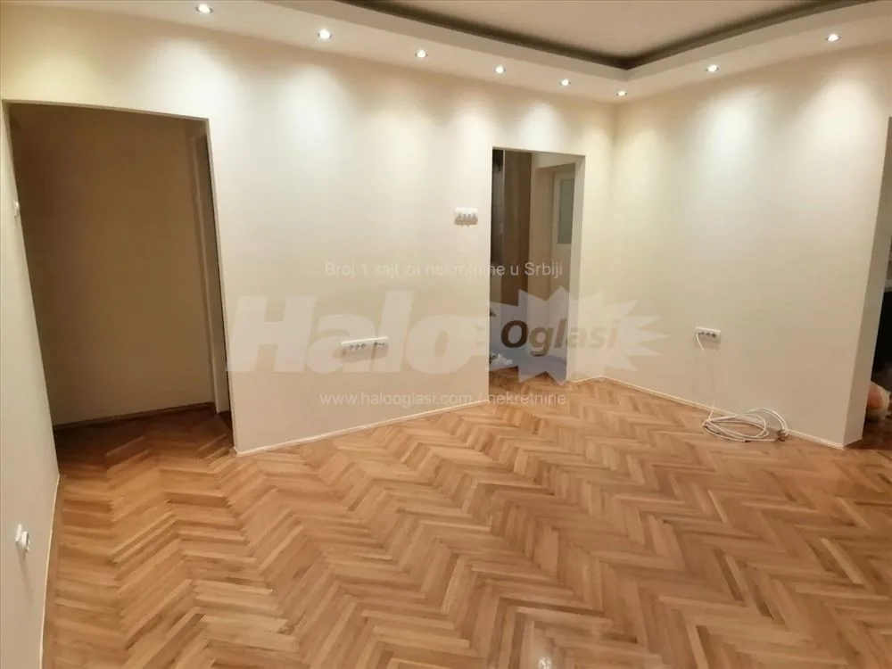 Odličan, renoviran stan na Kanarevom brdu — 4