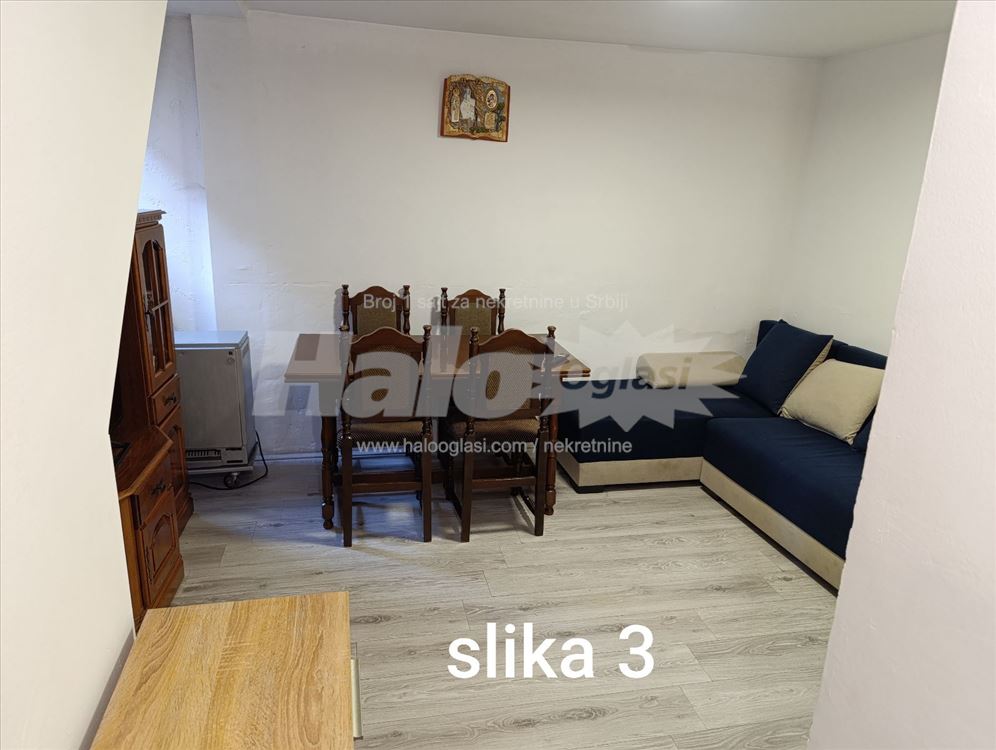 ODLICNA lokacija 40m² Zemun — 7