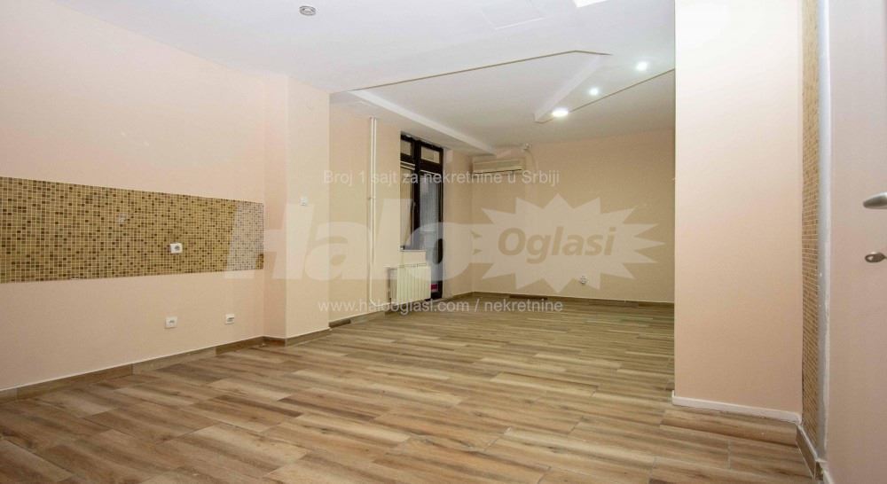 Odlična lokacija - Studentski trg 65m2 — 2