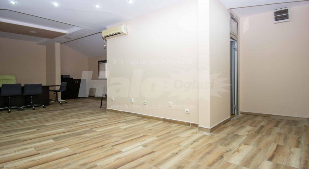 Odlična lokacija - Studentski trg 65m2 — 3