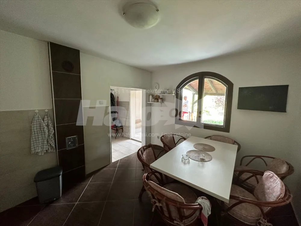 Odlična useljiva kuća 220 m2 — 7