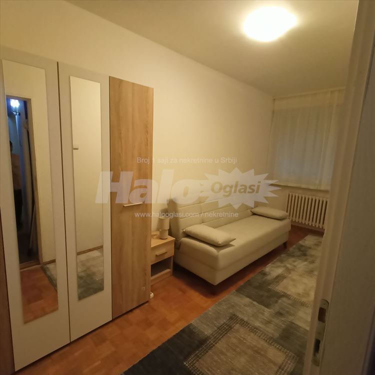 Odmah useljiv namešten stan 75m2 — 7