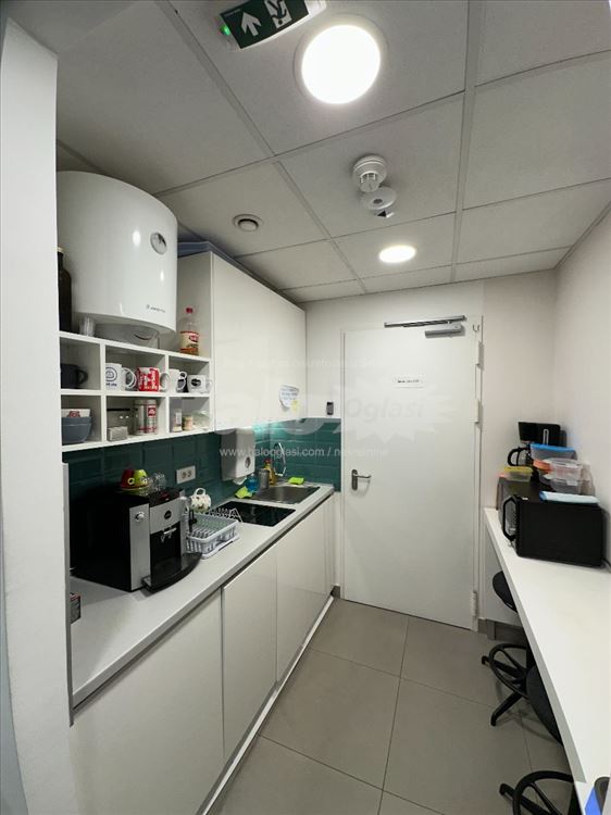 Office for Rent in Belgrade — 241 sqm — 10