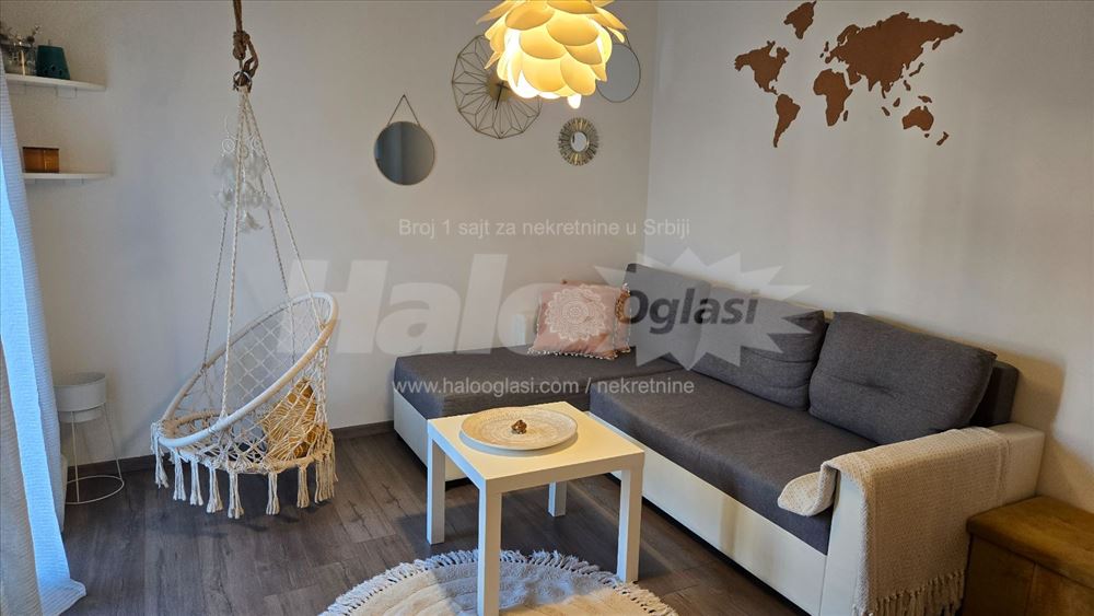 Opremljen moderan stan Altina — 2