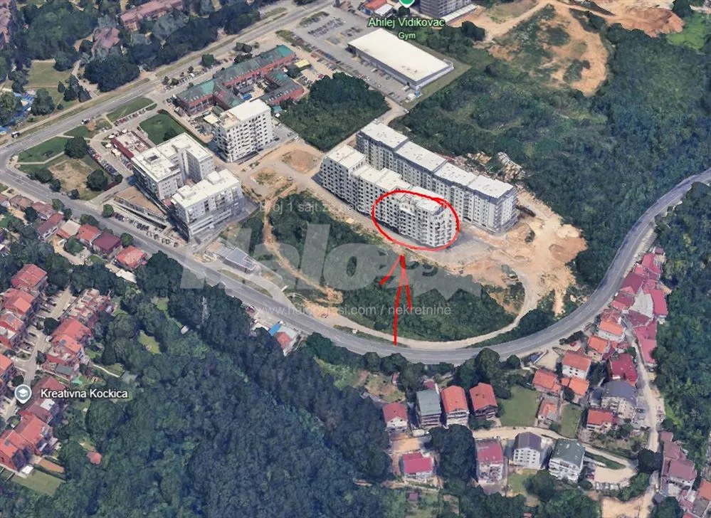 Opremljen stan sa garazom — 12