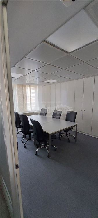 Opremljena kancelarija/Furnished office — 6