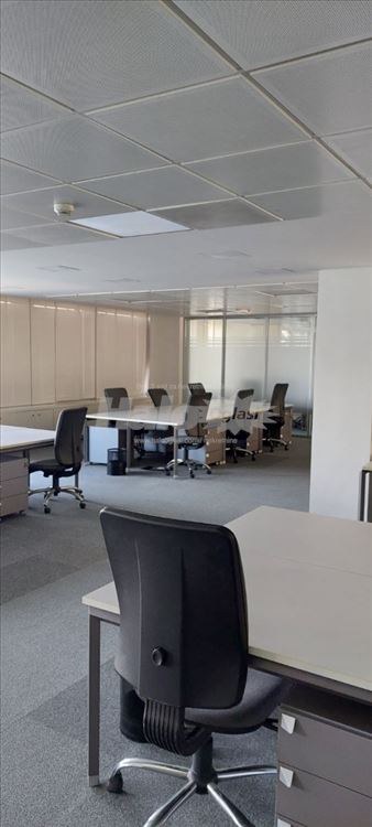 Opremljena kancelarija/Furnished office — 11