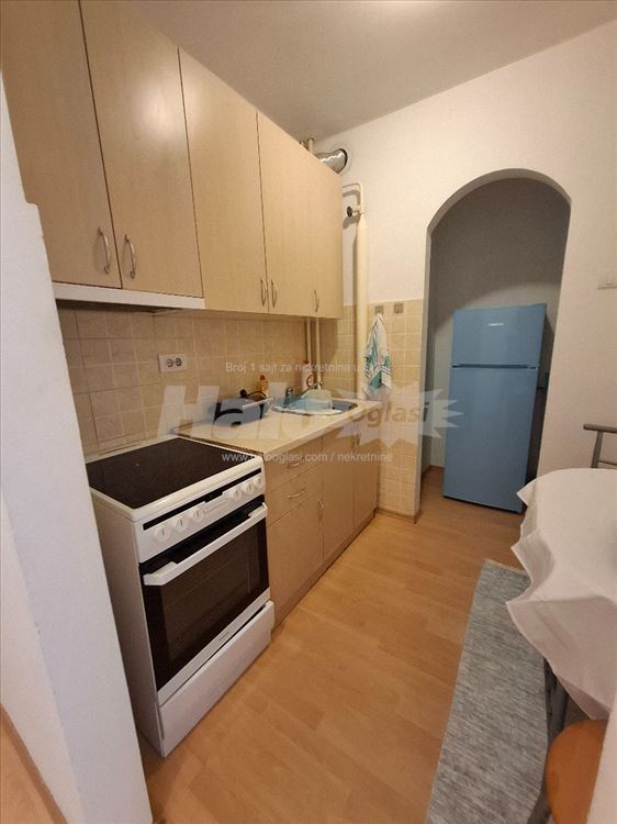 Omladinskih brigada 32m2 — 4