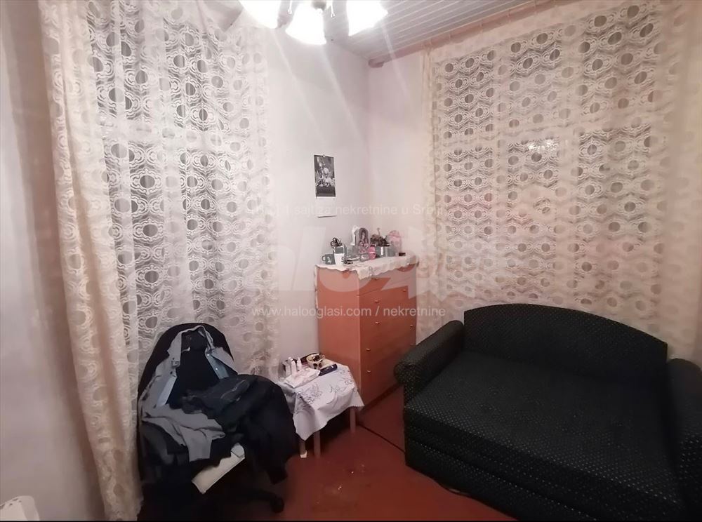Opština Zvezdara, Vukov spomenik — 14