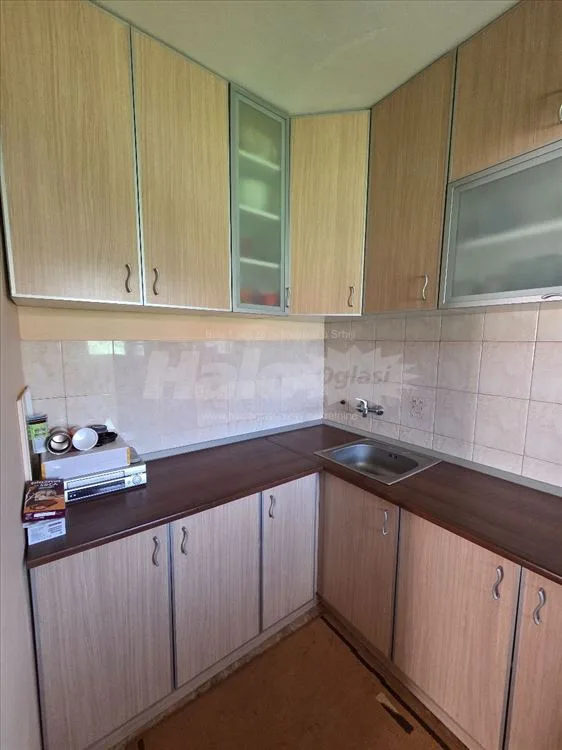 Palilila, Borča, Kuća sa uredjenim dvorištem — 9