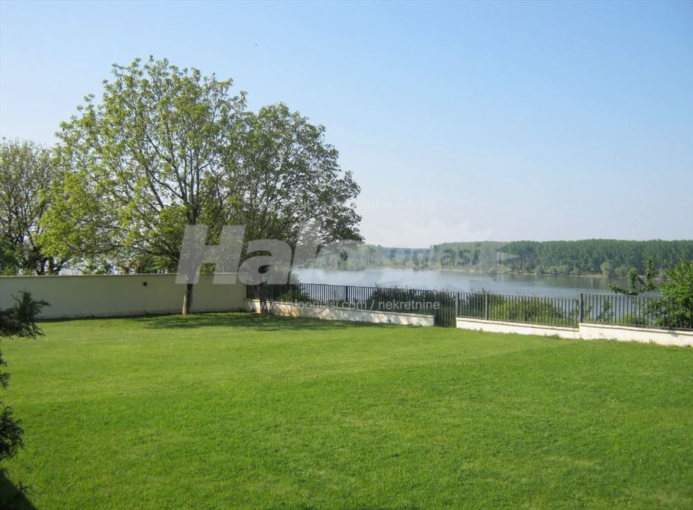 Panoramski pogled na Dunav- Pregrevica, Zemun — 4