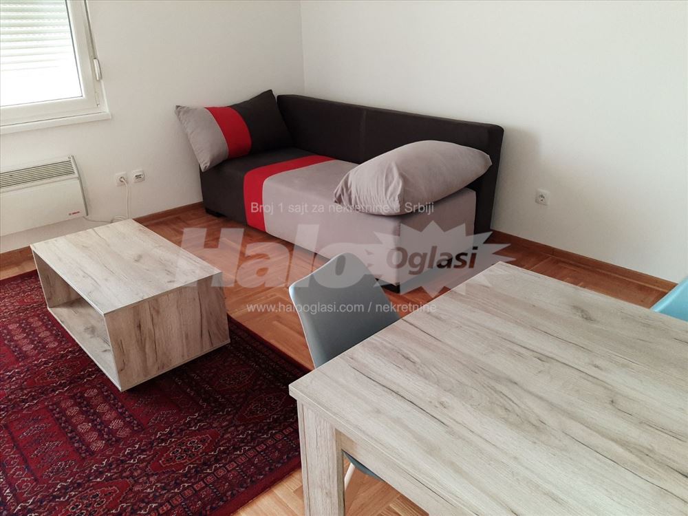 Parking - smart home - okretnica 25,27,79 - pogled — 10