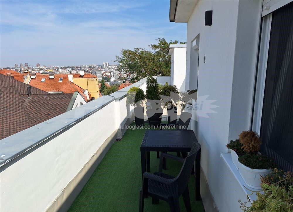 Parking, Vojvode Stepe, terasa pogled na Hram — 10