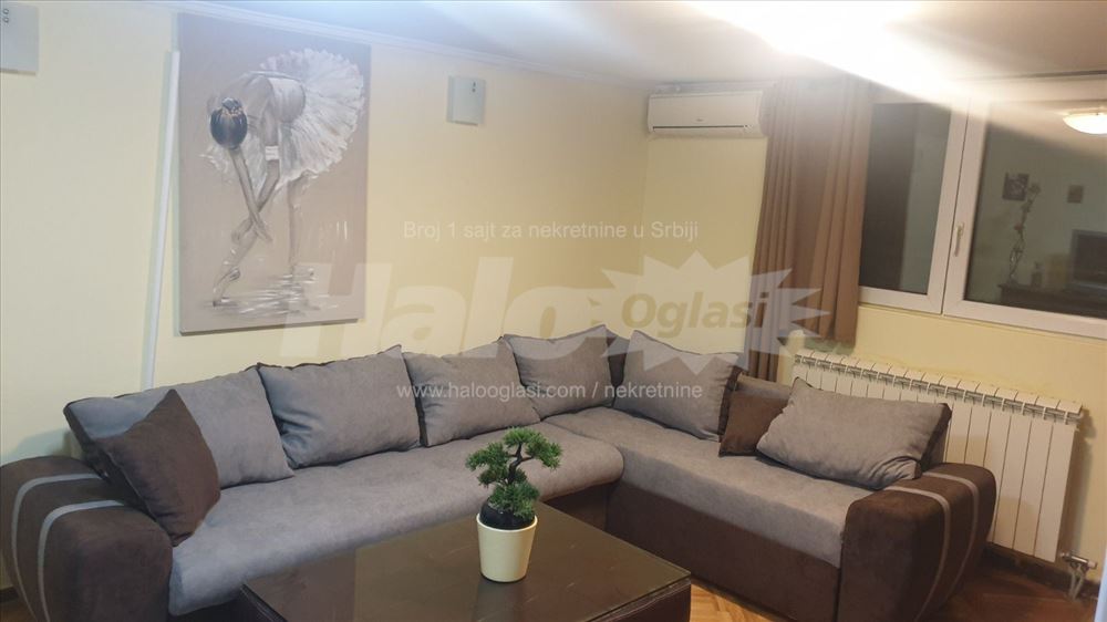 Pet friendly dvoiposoban stan blizu centra — 2