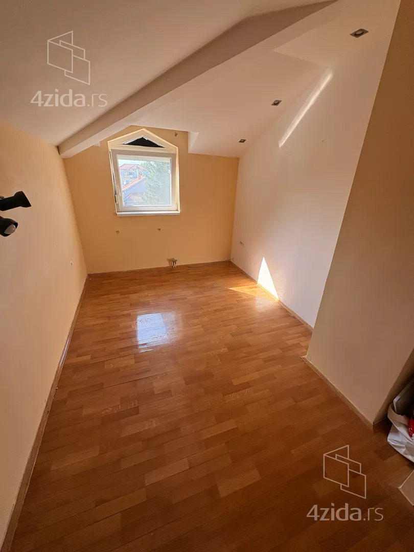 Petosoban stan na prodaju, Žike Mesarovića, 154.000€, 105m² — 7