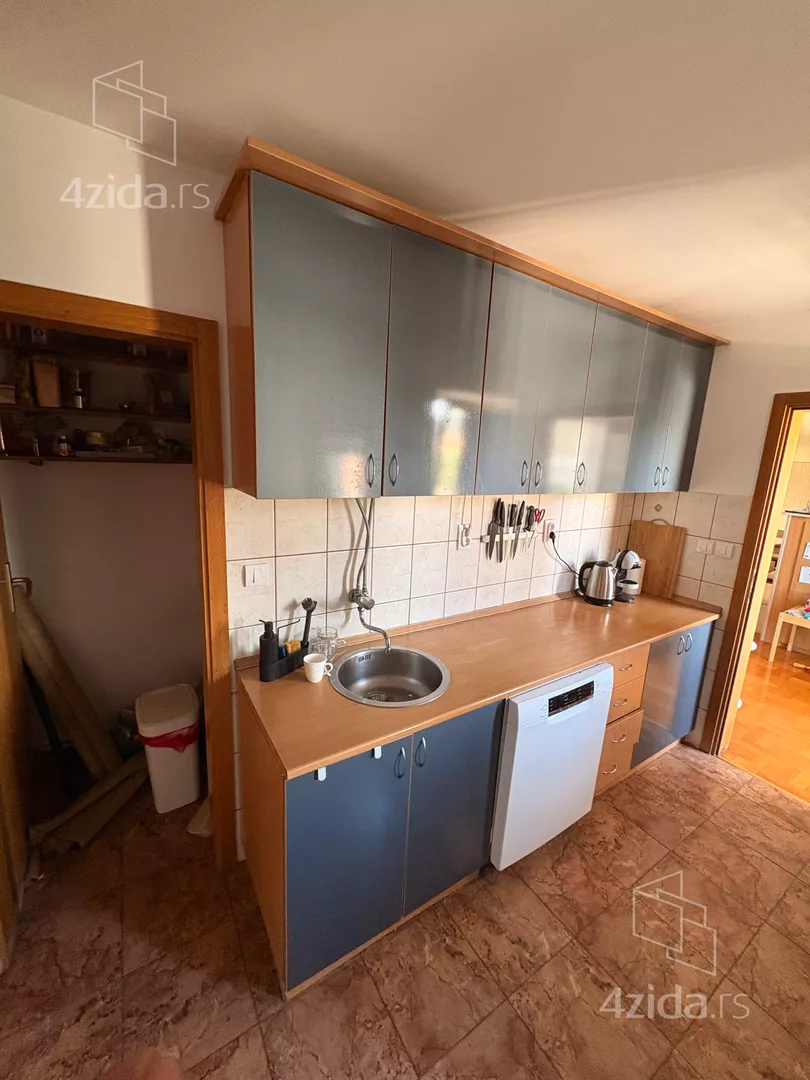 Petosoban stan na prodaju, Žike Mesarovića, 154.000€, 105m² — 15