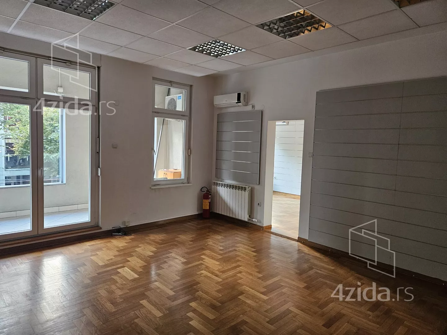 Petosoban stan za izdavanje, Ivankovačka 8, 1.750€, 136m² — 2