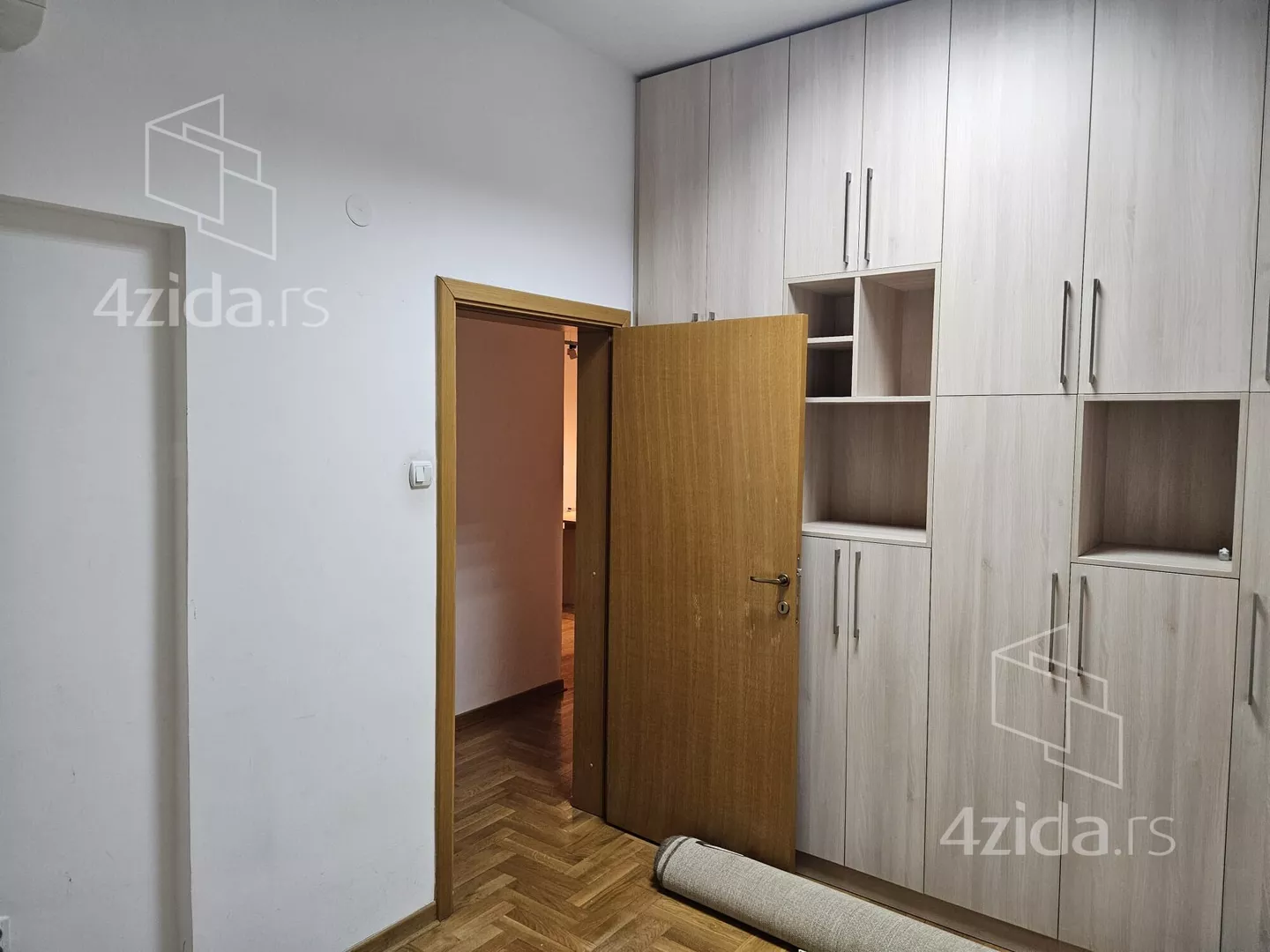 Petosoban stan za izdavanje, Ivankovačka 8, 1.750€, 136m² — 6