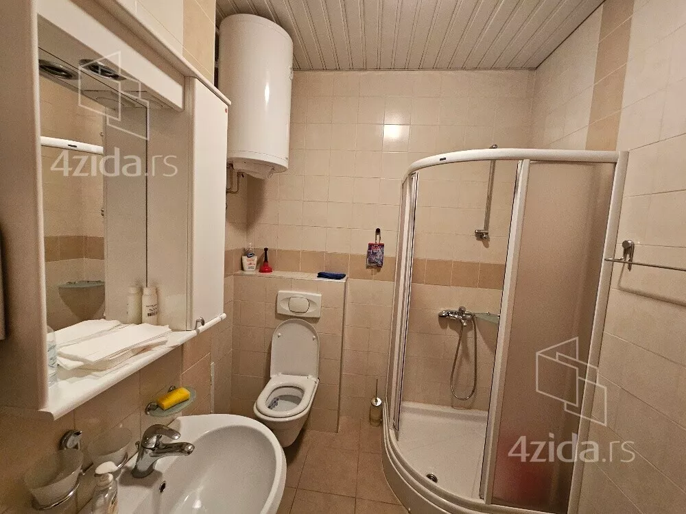 Petosoban stan za izdavanje, Ivankovačka 8, 1.750€, 136m² — 10