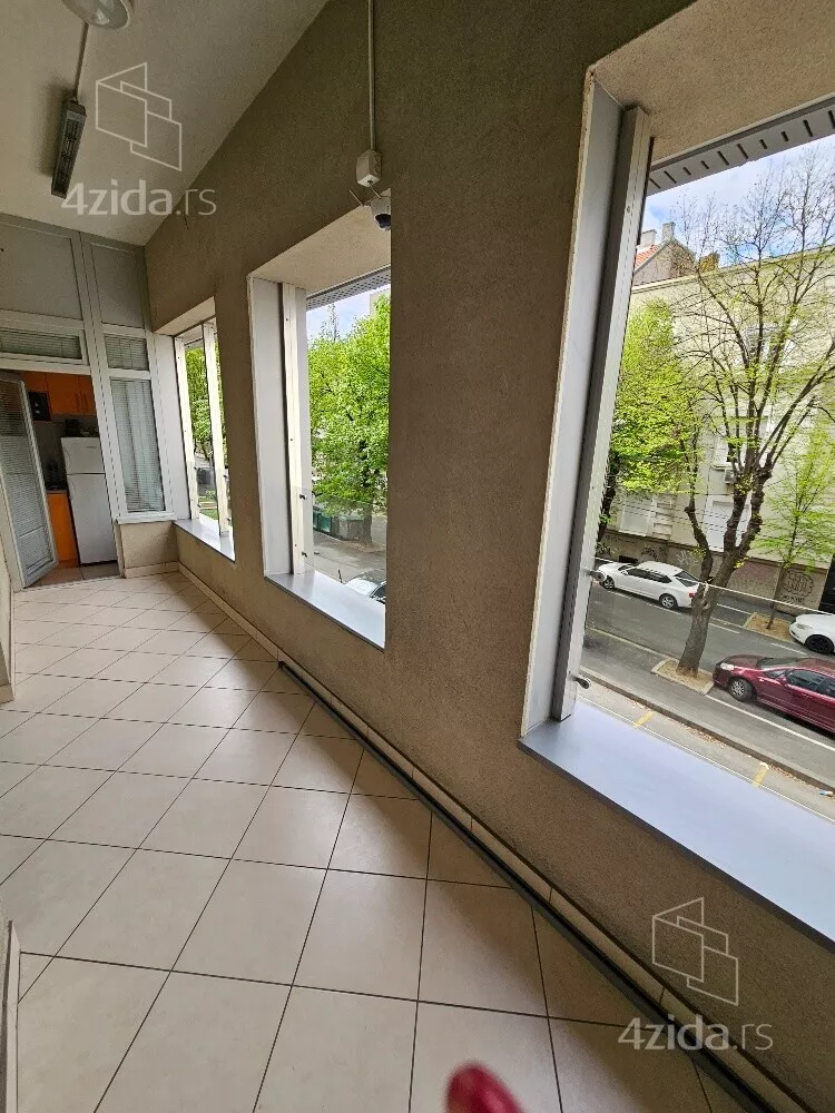 Petosoban stan za izdavanje, Ivankovačka 8, 1.750€, 136m² — 11