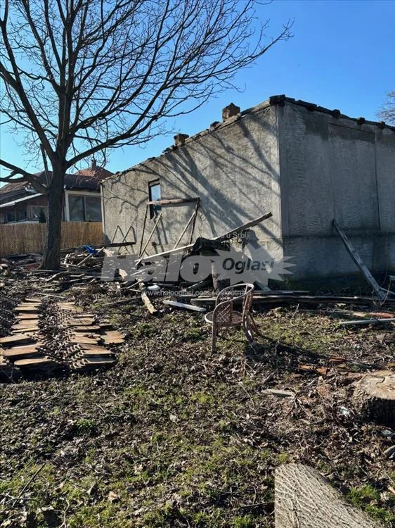 Plac 14 ari sa uknjiženom kućom – Mali Požarevac — 4