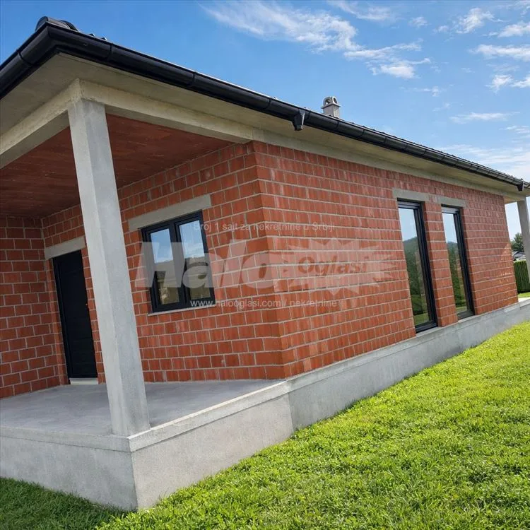 Pordajem kucu preko puta Bojčinske šume — 3