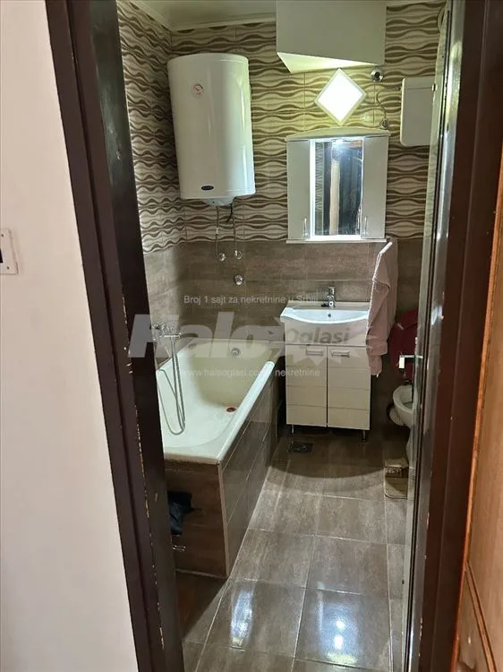 Porodičan stan u Borskoj, 63 m2 — 6