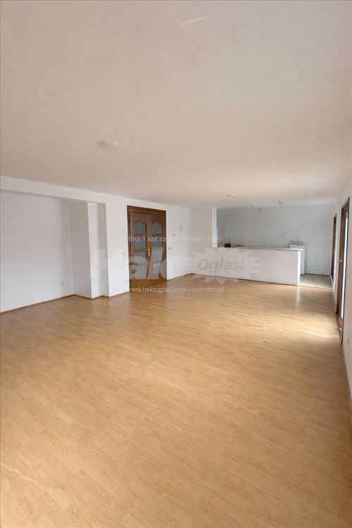 Porodičan svetao 4.0 stan 2 terase 139m² Zvezdara — 6