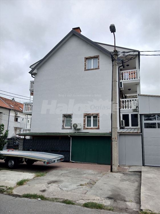 Porodicna kuća u Zemun Polju — 4